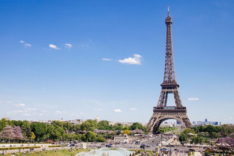 formalités administratives pour les entrepreneurs parisiens